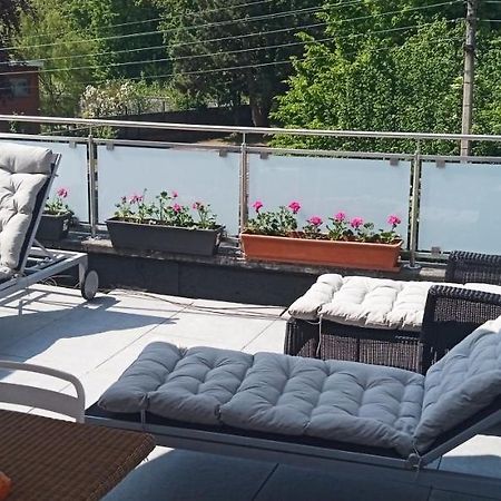 Liege 4420 Rue Jean Jaures 45 Grande Maison Joyeuse Avec Terrasse 30M2 Pour 8 Personnes Maximum 圣尼古拉 外观 照片