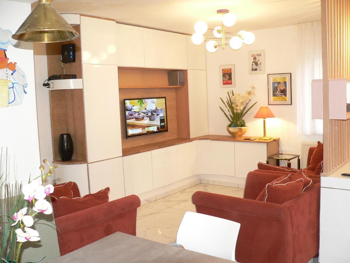 Liege 4420 Rue Jean Jaures 45 Grande Maison Joyeuse Avec Terrasse 30M2 Pour 8 Personnes Maximum 圣尼古拉 外观 照片