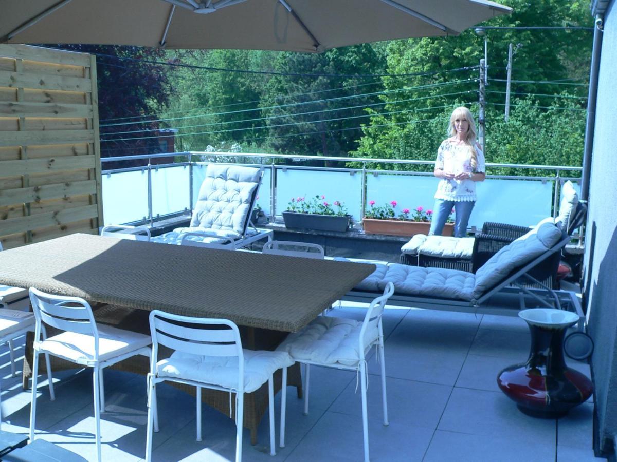 Liege 4420 Rue Jean Jaures 45 Grande Maison Joyeuse Avec Terrasse 30M2 Pour 8 Personnes Maximum 圣尼古拉 外观 照片